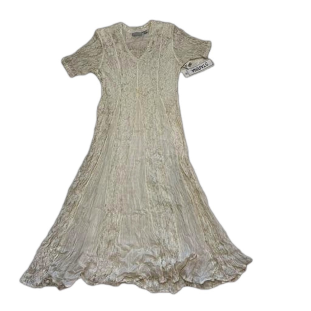 Starina Ivory Lace Rayon Maxi
Broomstick Crinkle Dress Size Small
Vintage 90's